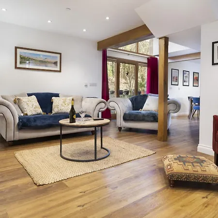 Holiday home Willow Tree Barn